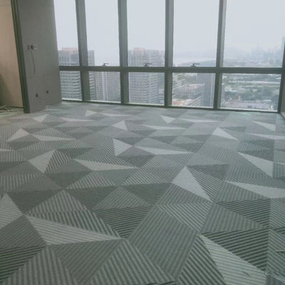Carreaux de tapis imprimés en nylon de 5 étoiles avec support modulaire en nylon