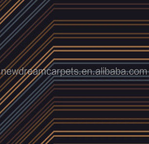 Fabrication à la machine de carreaux de tapis ignifuges en PP/nylon à l'épreuve de l'eau ND7214 avec motif de pile en boucle