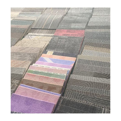 Modèle de casse-tête Tufted Eco-friendly Household Simplicity Tapis murale imprimé sur mesure à la fleur