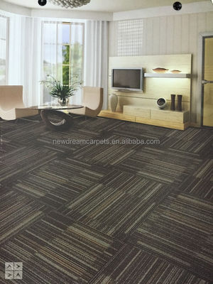 Les carreaux de tapis de style Jacquard 60*60 sont le choix idéal de l'Italie pour les sols