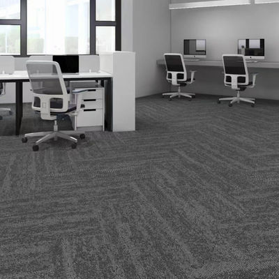 6 mm d'épaisseur totale 50x50 60x60 Taille carrée en boucle en piles Carpet pour hôtel et bureau