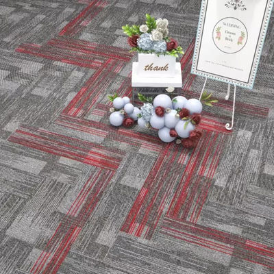 Carreaux de tapis en nylon pour hôtels et bureaux 50x50 Taille carrée Épaisseur totale 6 mm Facile à installer