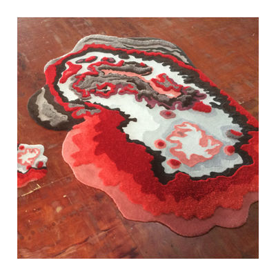 Dans le salon Table à café ethnique ronde tapis de chevet tapis de sol artisanaux mousse forêt