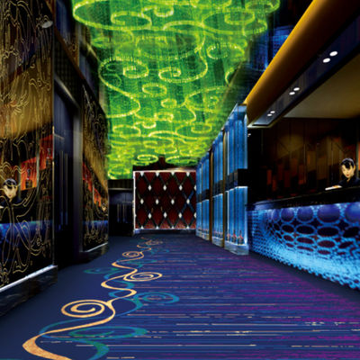Tapis en nylon tufté mur à mur pour le couloir ouest dans un design coloré