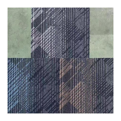 Pile en boucle de luxe 100% nylon carreaux de tapis de bureau 50x50 cm Carrés Poids de la pile 620±20g/m2