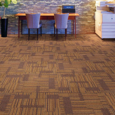 Facile à installer 1/12 Carreaux de taille tufting pour hôtels et bureaux