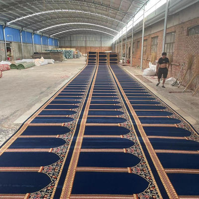 Rouleau de tapis de mosquée lavable à la machine ou à la main de n'importe quelle couleur pour la prière murale à murale