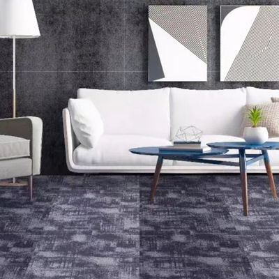 Support non tissé 60.96x60.96 Carreaux de tapis amovibles de luxe pour tapis modulaires de bureau