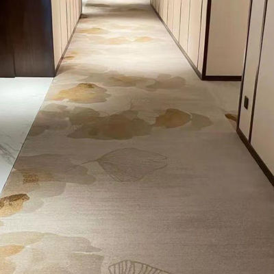 Carpet en laine à la main à la main