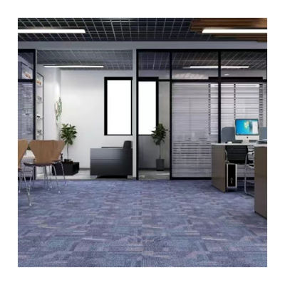 Tapeau de bureau en PP modulaire de luxe Tapeau amovible 50x50 avec motif de puzzle