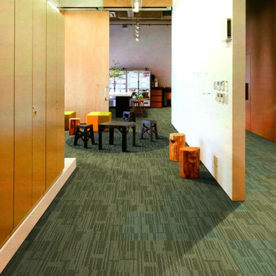 Carreaux de tapis modulaires pour bureau pour nettoyage et maintenance faciles