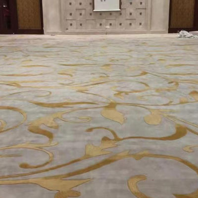 Tapis de sol commercial mur à mur à forme rectangulaire et résistant au feu