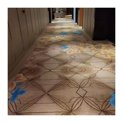Design carré moquette résistant au feu paroi à paroi 80% laine 20% nylon pour plancher commercial