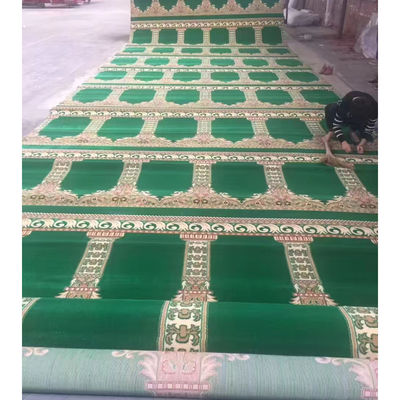Carpet de mosquée de plusieurs couleurs fabriqué à la machine avec revêtement de mur à mur doux et patter puzzle