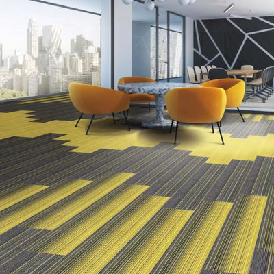 OEM Lavées en PVC en fibre de verre carreaux de support pour les bureaux commerciaux modulaires 50x50