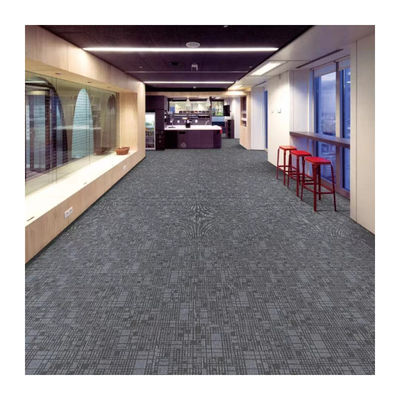 50x50 Carreaux de tapis modulaires amovibles de bureau 3 kg/m2 Rectangle pour espaces professionnels