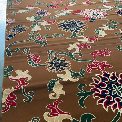 Tapis de mosquée de style moderne en plusieurs couleurs Couverture de sol douce pour la salle de réunion