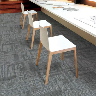 Carreaux de tapis amovibles de luxe de 8 kg/m2 pour bureaux