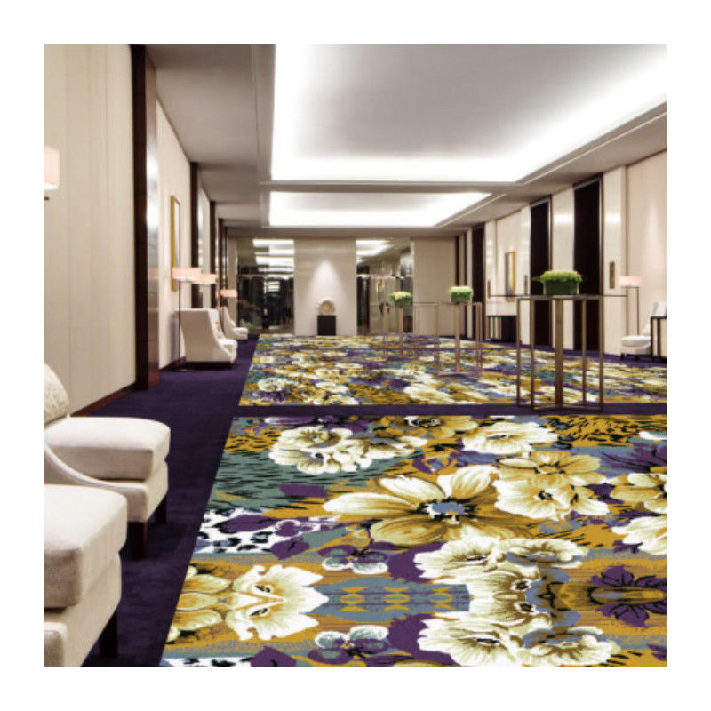 Tapis en nylon tufté mur à mur pour le couloir ouest dans un design coloré