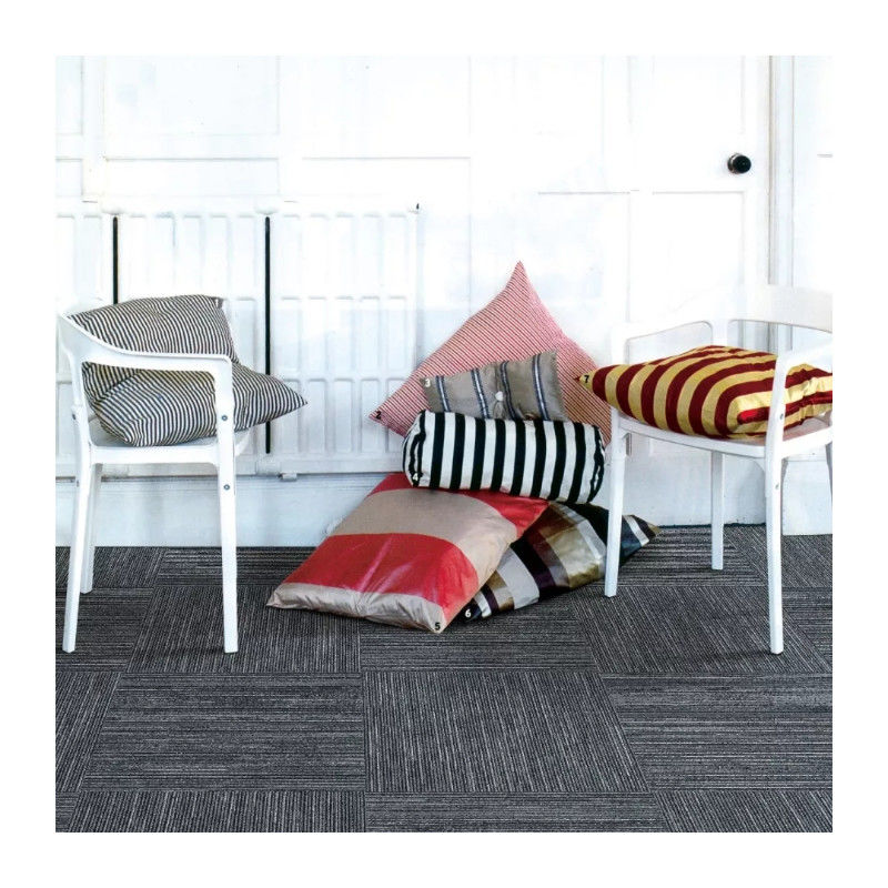 Moderne style 100% Pp carpet de bureau carreaux en 50x50cm carrés de OEM tapis commerciaux